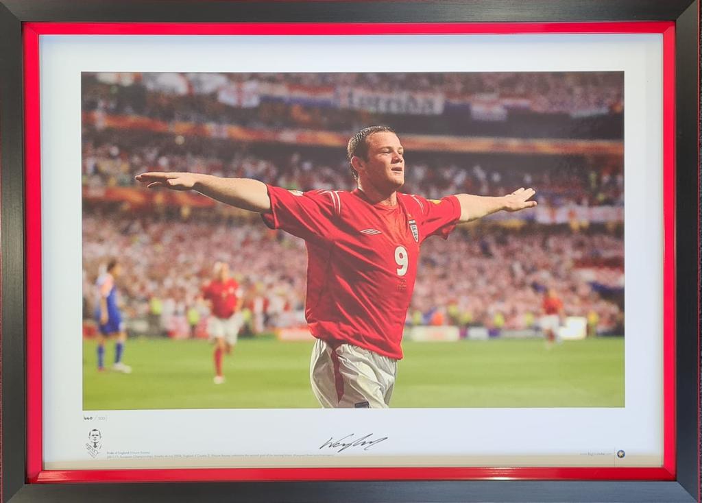 Wayne Rooney Signed England Display